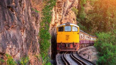 Kereta Api Jadi Andalan Para Perantau