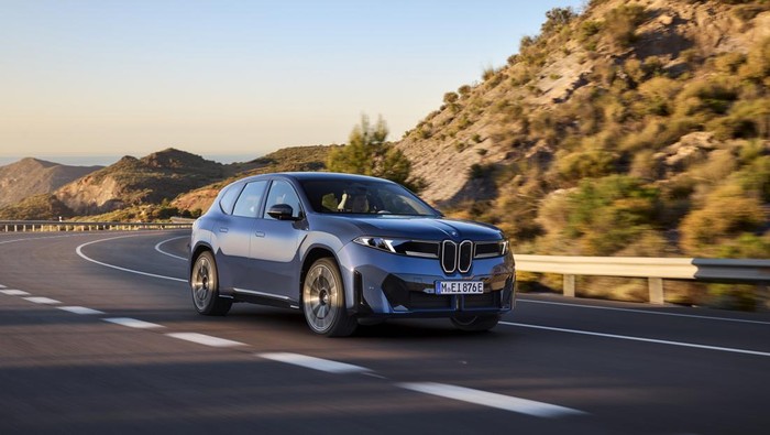 Strategi BMW Indonesia Memperkuat Pasar Mobil Listrik di Indonesia