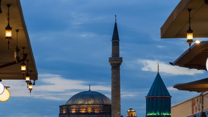 Penetapan Idul Fitri 20 Maret Berdasarkan Rukyat Hilal di Timur Tengah